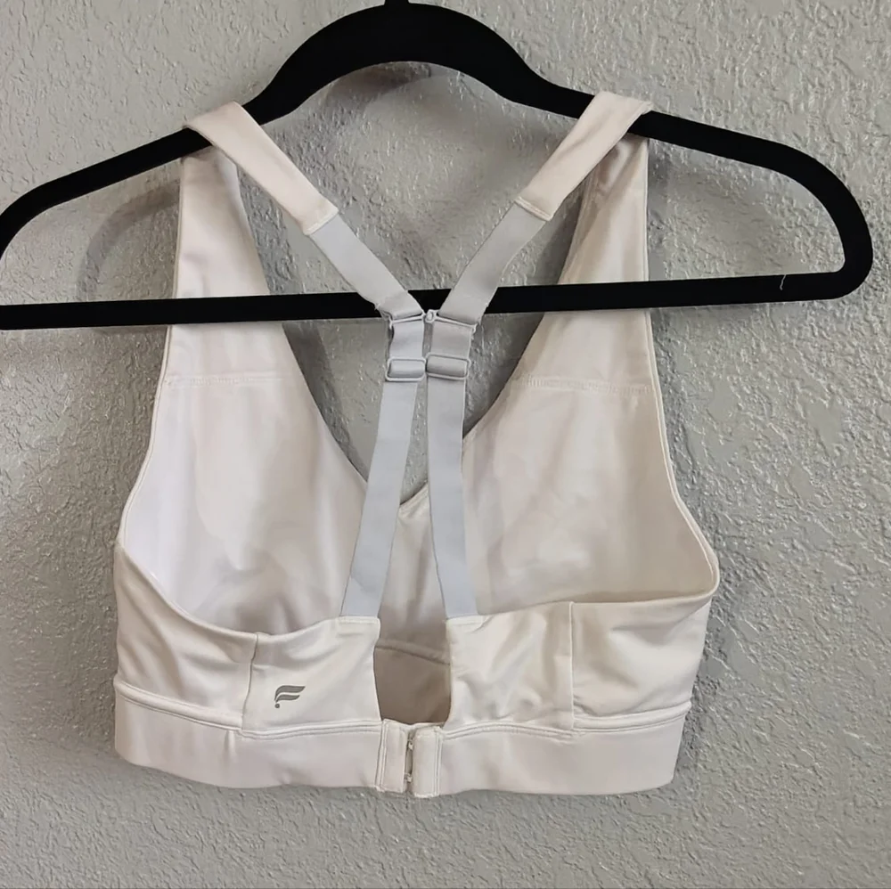 Fabletics Sports Bra - Picture 3 of 4